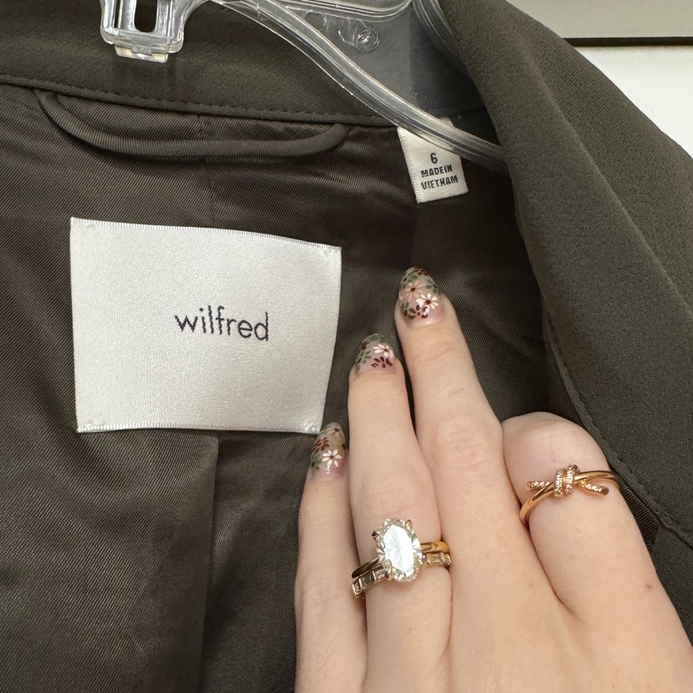 Aritzia Wilfred Green Bomber Jacket - Picture 4 of 4